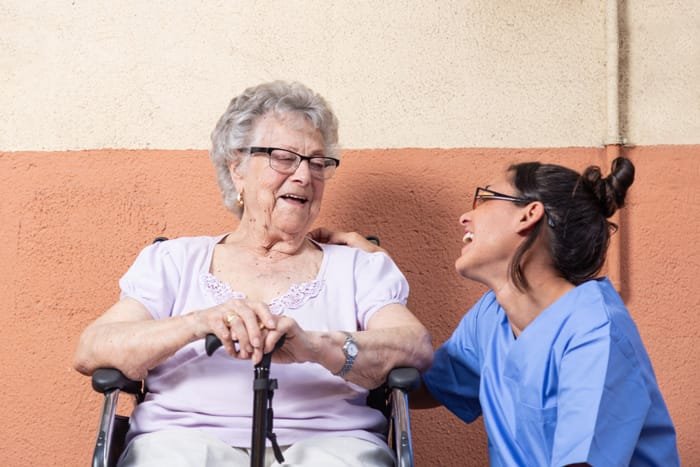 Servicios de enfermería para pacientes con movilidad reducida